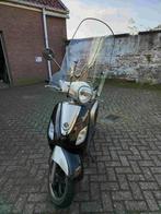 Mooie sym fiddle 3 scooter (met helmkoffer), Ophalen, Gebruikt, Maximaal 45 km/u, 49 cc