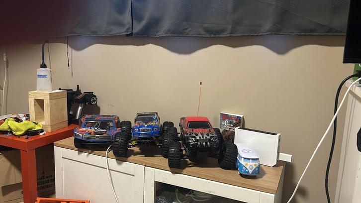 Leuke rc autos, Huis en Inrichting, Complete inboedels, Ophalen of Verzenden