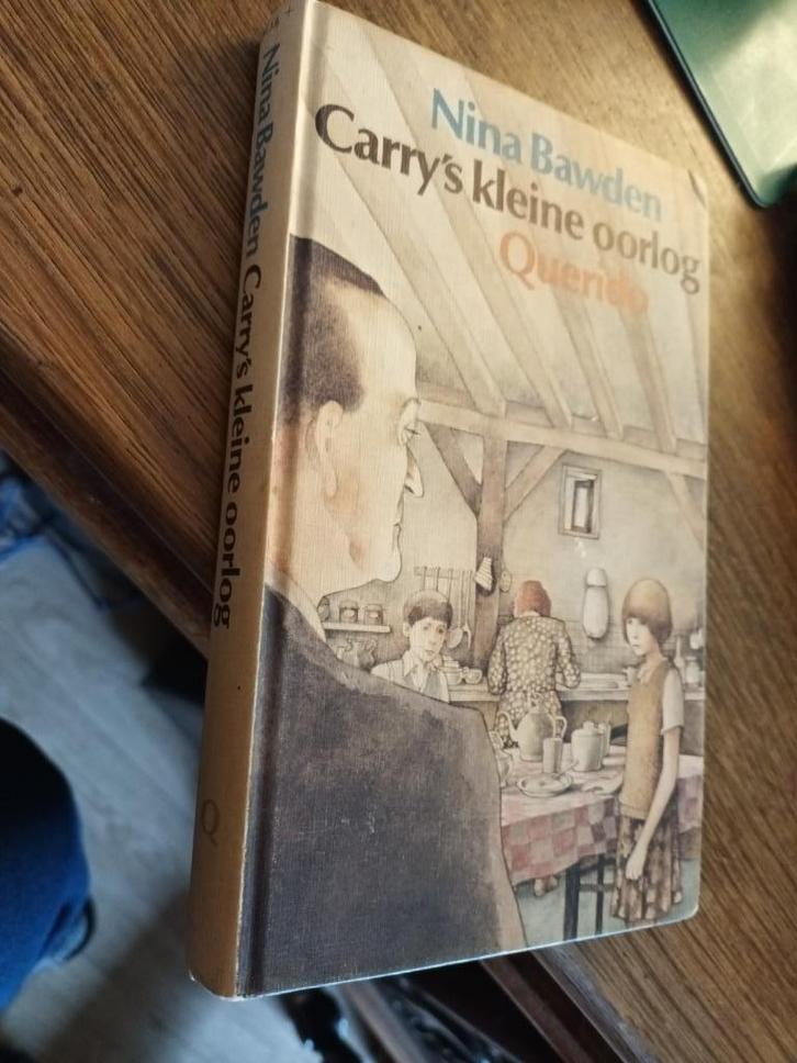 Nina Bawden - Carry's kleine oorlog, Boeken, Literatuur, Gelezen, Nederland, Ophalen of Verzenden