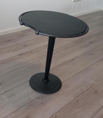 Leolux design Besico bijzettafel, ontwerp Siggi Fischer 1994 beschikbaar voor biedingen