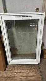 Roto dakraam 78x118 cm showroommodel beter als velux, Doe-het-zelf en Verbouw, Overige typen, Nieuw, Inclusief glas, 75 tot 150 cm
