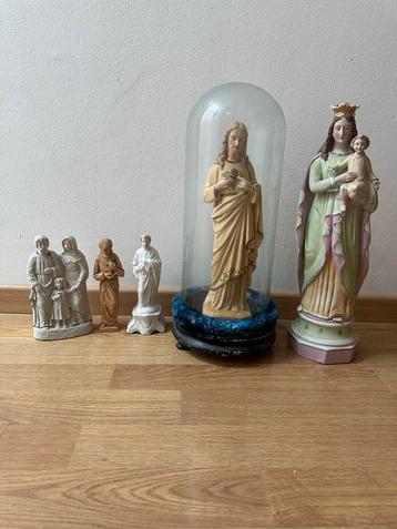 Collectie religieuze beelden beschikbaar voor biedingen
