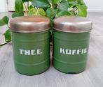 Oude emaille thee en koffie bus lichtgroen met witte letters, Verzamelen, Blikken, Verzenden, Gebruikt, Koffie