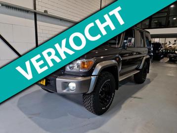 Toyota LANDCRUISER GRJ76 Grijs kenteken V6 Benzine beschikbaar voor biedingen