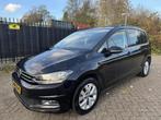 Volkswagen Touran 1.4 TSI DSG Comfortline Panorama/CAM/Clima, Auto's, Volkswagen, 150 pk, Zwart, Origineel Nederlands, 19 km/l