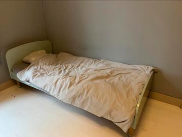 Mooi 1 persoonsbed met evt matras beschikbaar voor biedingen