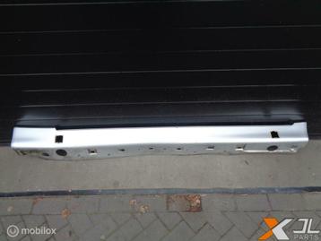 C-KLASSE W202 SIDESKIRT LINKS  A2026908125 9744 beschikbaar voor biedingen