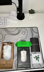 Witte razer muis, Computers en Software, Ophalen of Verzenden, Zo goed als nieuw