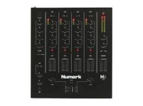Numark M6 4-kanaals USB DJ Mixer voor 129,95 euro DJM, Muziek en Instrumenten, Mengpanelen, Zo goed als nieuw, Minder dan 5 kanalen