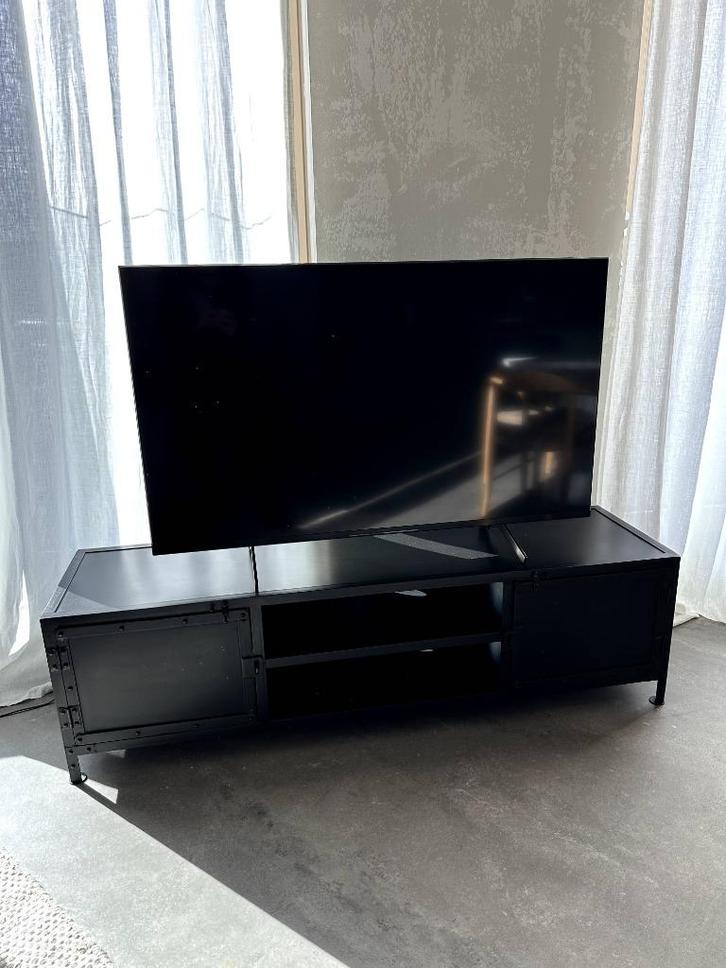 Zwart Metalen Industrieel TV Meubel, Huis en Inrichting, Kasten | Televisiemeubels, Zo goed als nieuw, Minder dan 100 cm, 150 tot 200 cm