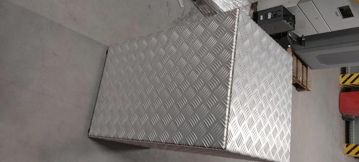 Te koop presentatiesokkels van traanplaat, Hobby en Vrije tijd, Overige Hobby en Vrije tijd, Gebruikt, Ophalen