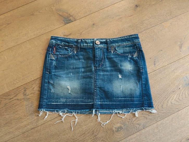 Sisley Denim mini skirt size 26, Kleding | Dames, Rokken, Zo goed als nieuw, Maat 36 (S), Blauw, Boven de knie, Ophalen of Verzenden