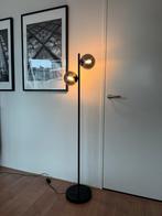 Stijlvolle Staande Lamp met Rookglas Bollen, Huis en Inrichting, Lampen | Vloerlampen, Ophalen, Zo goed als nieuw, Glas, 150 tot 200 cm