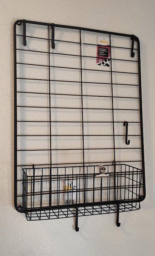Wandrek met accessoires, Huis en Inrichting, Woonaccessoires | Wanddecoraties, Zo goed als nieuw, Ophalen