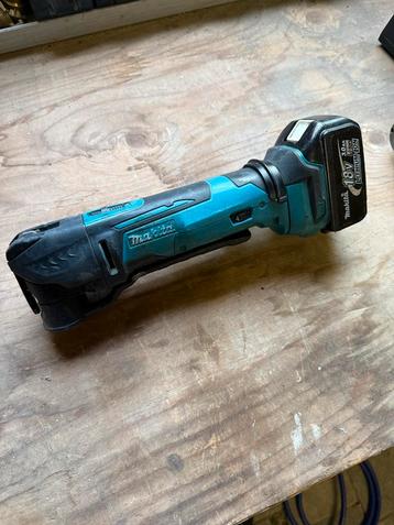 Makita DTM51 Multitool met Accu beschikbaar voor biedingen
