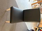 4 lederen eetkamerstoelen met eiken poten - Merk Mobitec, Huis en Inrichting, Stoelen, Ophalen, Zwart, Hout, Zo goed als nieuw