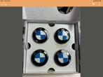 Originele en geheel nieuwe set vaststaande naafdoppen  BMW, Auto diversen, Wieldoppen, Ophalen of Verzenden, Nieuw