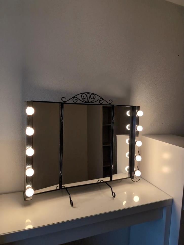 Ikea Karmsund Spiegel met Verlichting, Huis en Inrichting, Woonaccessoires | Spiegels, Zo goed als nieuw, 50 tot 75 cm, Minder dan 100 cm