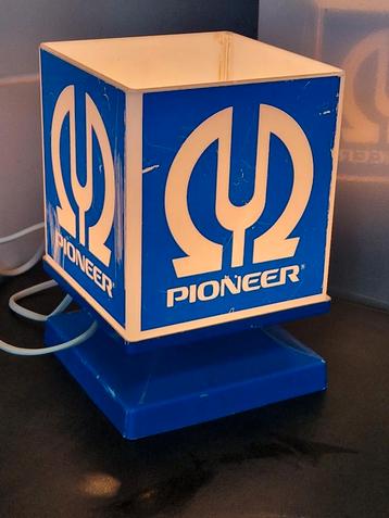 Pioneer lichtbak  / Lichtreclame  / lichtbakje beschikbaar voor biedingen