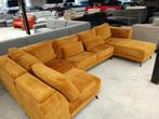Velvet velours oaker gele hoekbank u bank 340x180x170cm, ., Hoekbank, Ophalen of Verzenden, Zo goed als nieuw
