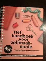 Knip Het handboek voor zelfmaakmode 335 pagina's, Ophalen of Verzenden, Zo goed als nieuw, Mode algemeen