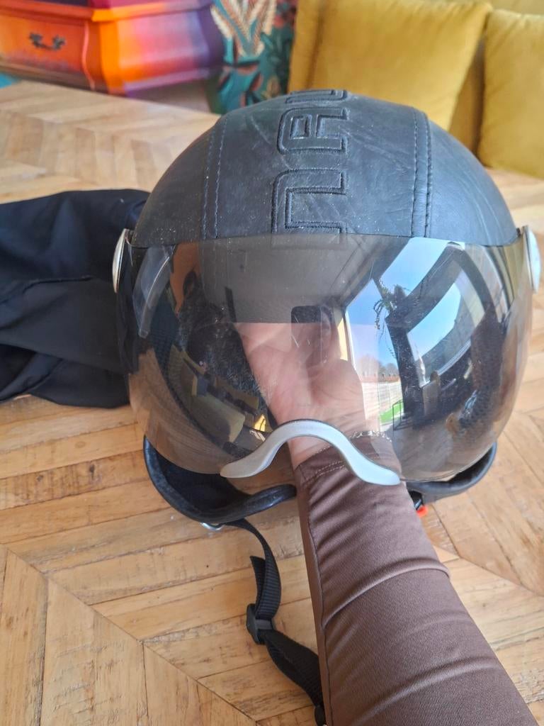 Zwart Lederen NAU helm XS nieuwstaat, Fietsen en Brommers, Brommerhelmen, Ophalen of Verzenden, Zo goed als nieuw, Extra small of kleiner