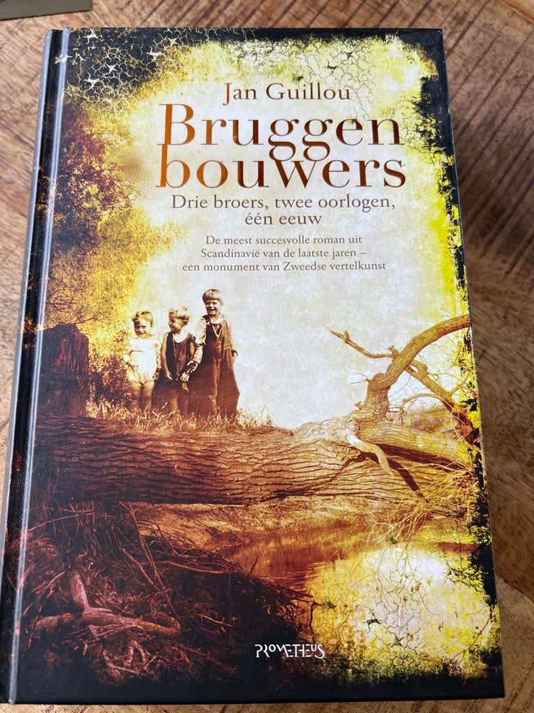 Bruggenbouwers - Jan Guillou (Hardcover), Ophalen of Verzenden, Zo goed als nieuw, Europa overig