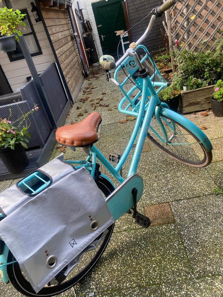 Nette meisjesfiets met voordrager en fietstassen, Ophalen, Gebruikt, 24 inch, Handrem