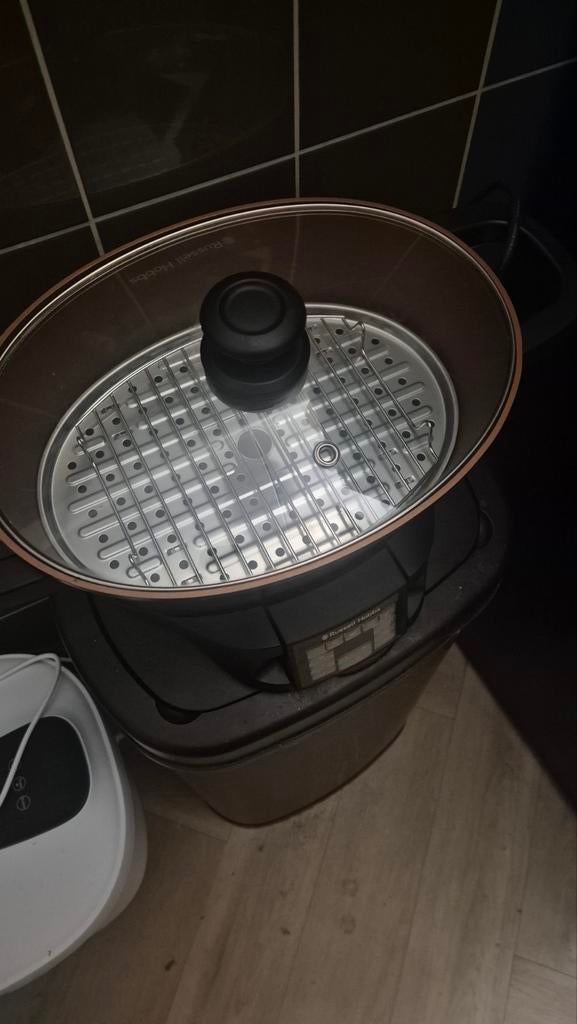 Slowcooker van Russel hobbs, Ophalen, Zo goed als nieuw