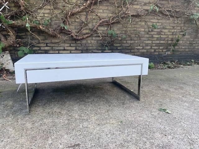 salon tafel met chrome poten en lade, Huis en Inrichting, Ophalen, 100 tot 150 cm, Nieuw, 50 tot 100 cm