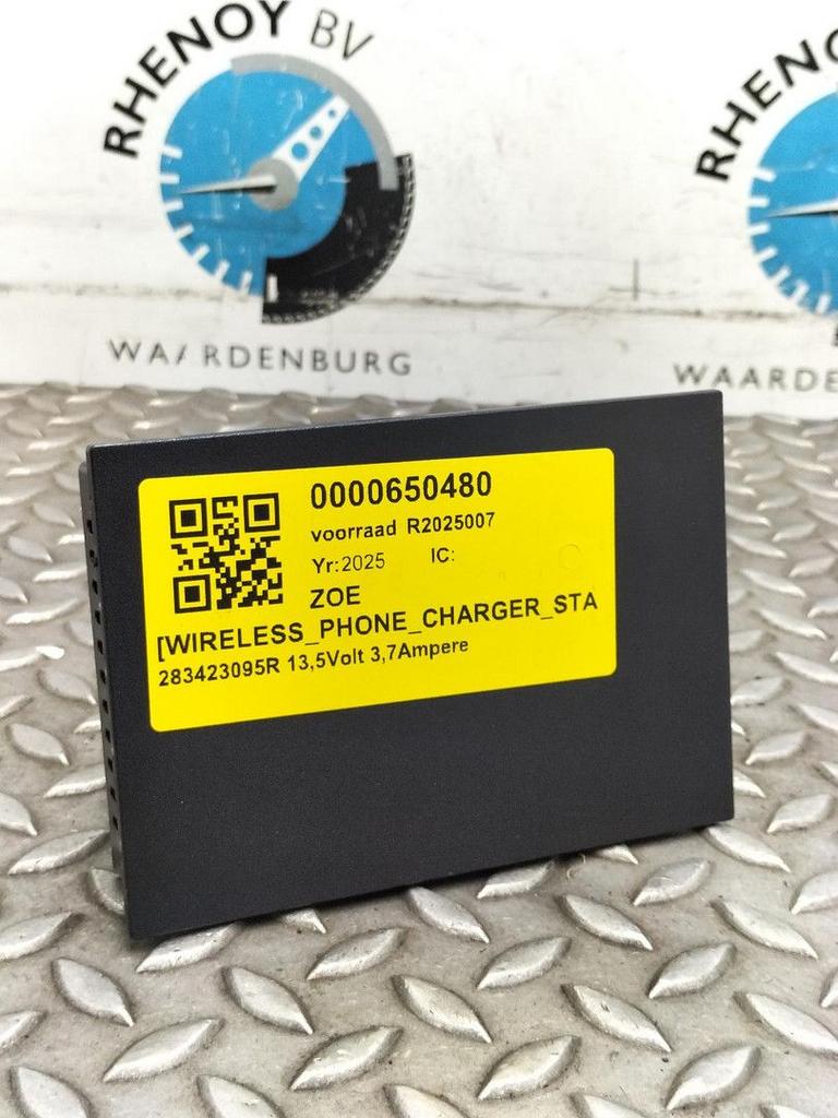 RENAULT ZOE X10  [WIRELESS_PHONE_CHARGER_STATION] 283423095R, Ophalen of Verzenden, Gebruikt, Stiba lid