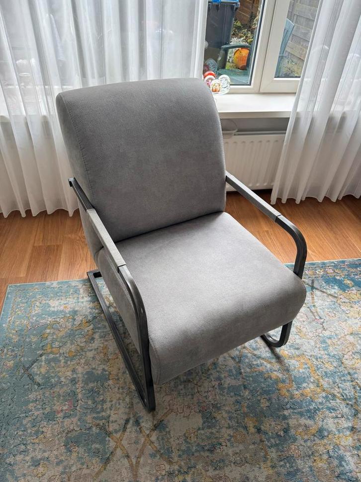 Fauteuil met stalen buizenframe, Huis en Inrichting, Fauteuils, Gebruikt, Metaal, 50 tot 75 cm, Minder dan 75 cm, Ophalen