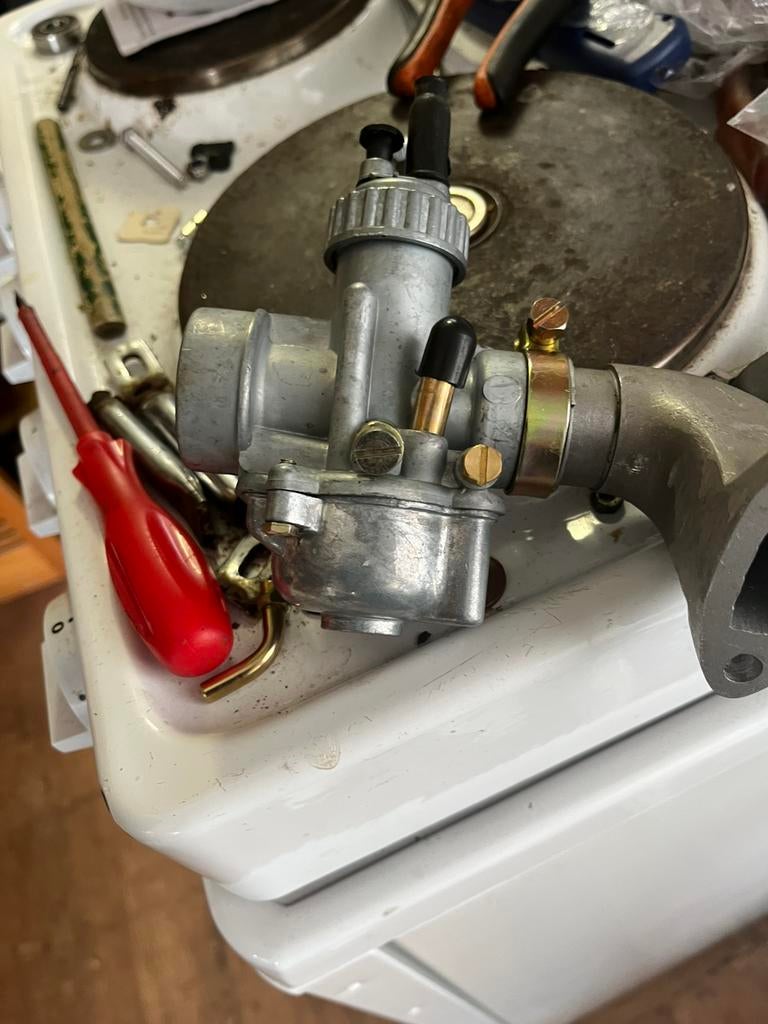 Bing carburateur immi met spruitstuk 20 mm, Ophalen of Verzenden, Zo goed als nieuw, Carburateur