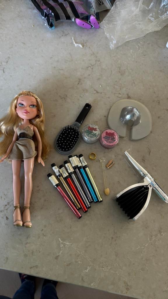 Bratz make up magic & haar Chloe, Ophalen of Verzenden, Zo goed als nieuw, Pop