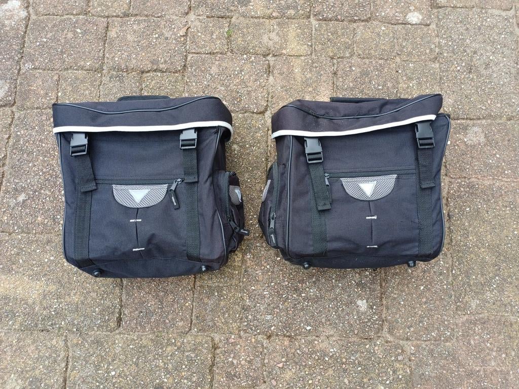 Te koop set fietstassen., Fietsen en Brommers, Fietsaccessoires | Fietstassen, Ophalen of Verzenden, Gebruikt
