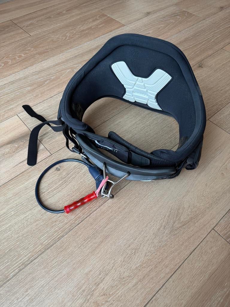 ION Apex Curv 13 trapeze – maat M (32–35 inch) – goede staat, Trapeze, Geen board, Ophalen of Verzenden, Zo goed als nieuw