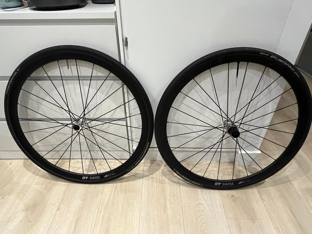 DT Swiss R32 Spline disc wielset incl banden (continental), Ophalen of Verzenden, Zo goed als nieuw