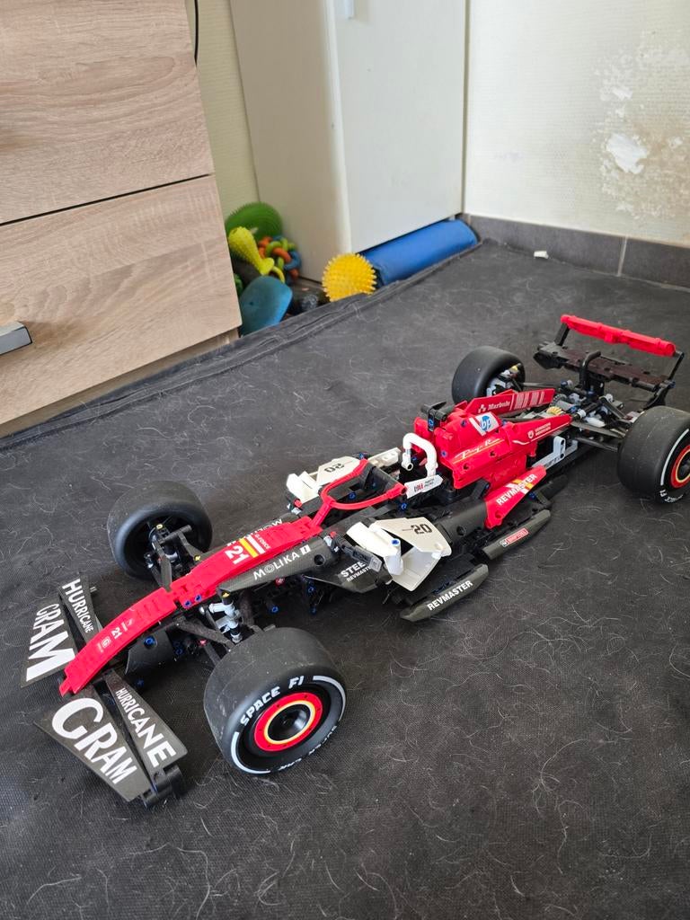 Race auto rood, Hobby en Vrije tijd, Modelbouw | Radiografisch | Auto's, Ophalen, Overige schalen