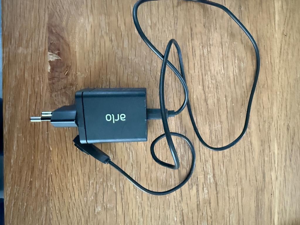 Arlo AC-voedingsadapter, Audio, Tv en Foto, Videobewaking, Ophalen of Verzenden, Zo goed als nieuw, Buitencamera