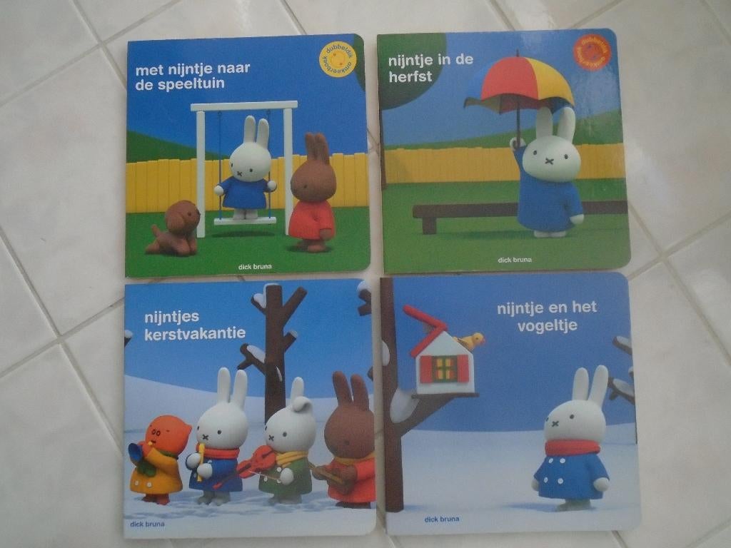nijntje 4x,  dick bruna, Ophalen of Verzenden, Zo goed als nieuw, Dick Bruna, Fictie algemeen