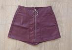 Bordeaux rode Bershka rok-short skorts met rits maat xs, Kleding | Dames, Broeken en Pantalons, Kort, On-line, Zo goed als nieuw