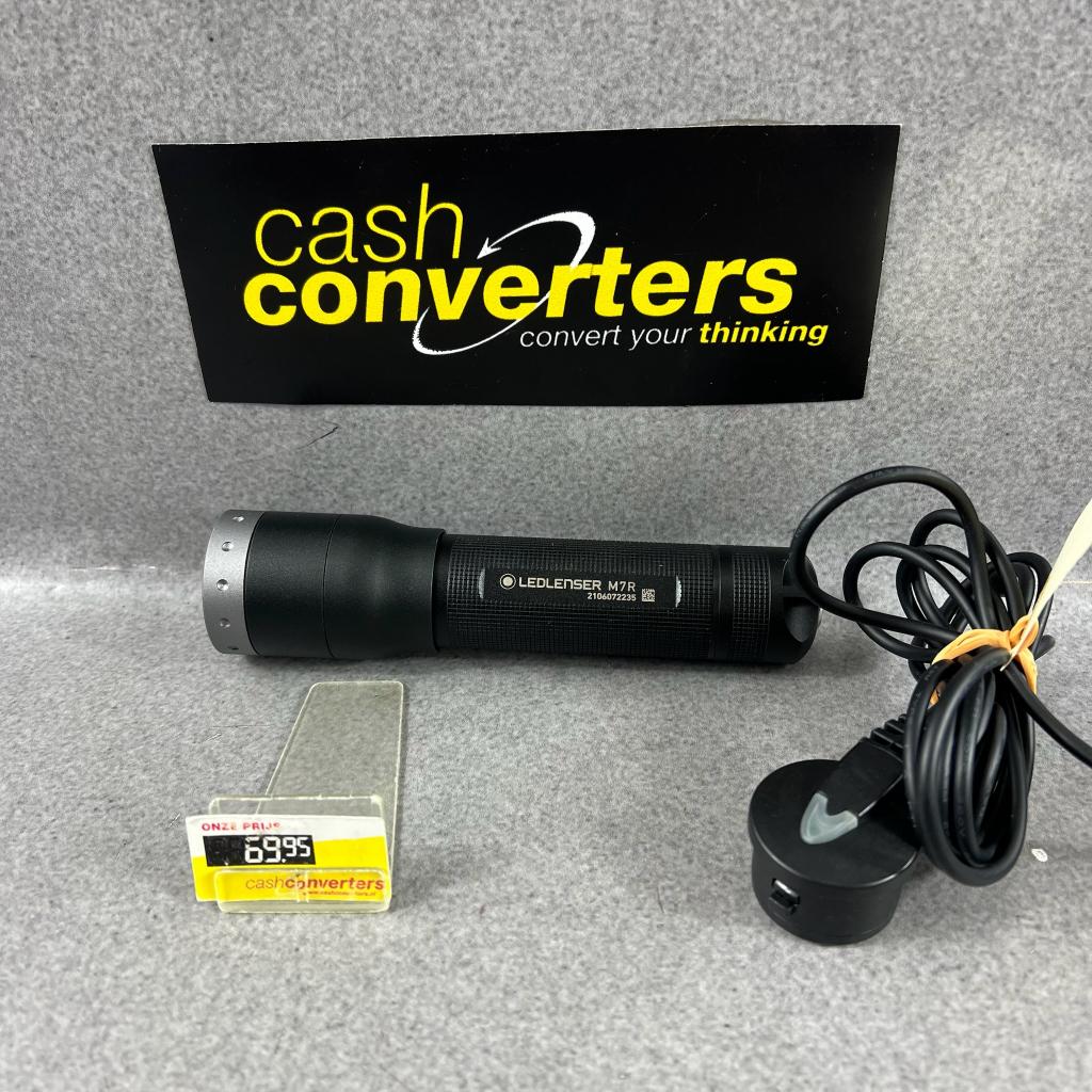 Zaklamp Ledlenser M7R2 | met oplader | 407065, Ophalen of Verzenden, Gebruikt, Accu