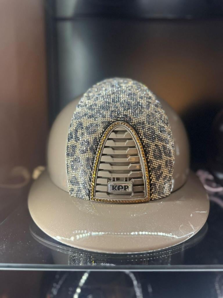 Maat L, Kep Italia, inclusief liner maat 59 te koop, Dieren en Toebehoren, Ophalen of Verzenden, Dressuur, Cap