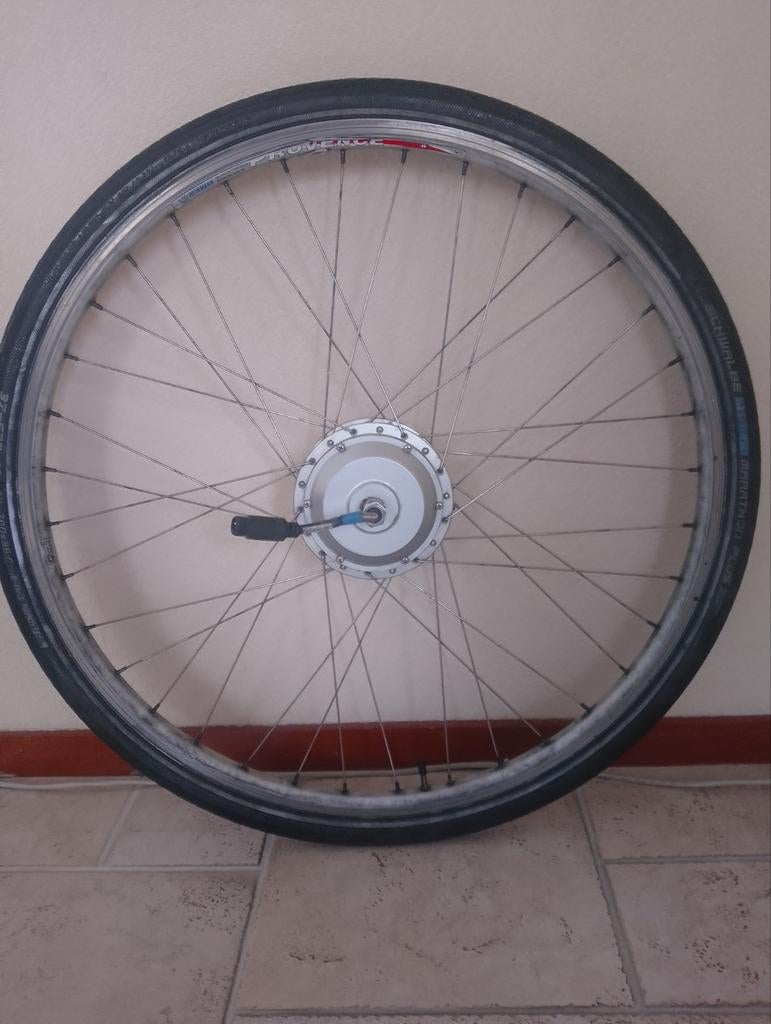 TranzX voorwiel met motor 28 inch 36V 250W 3-pins, Fietsen en Brommers, Fietsonderdelen, Gebruikt, TranzX, Aluminium, Ophalen