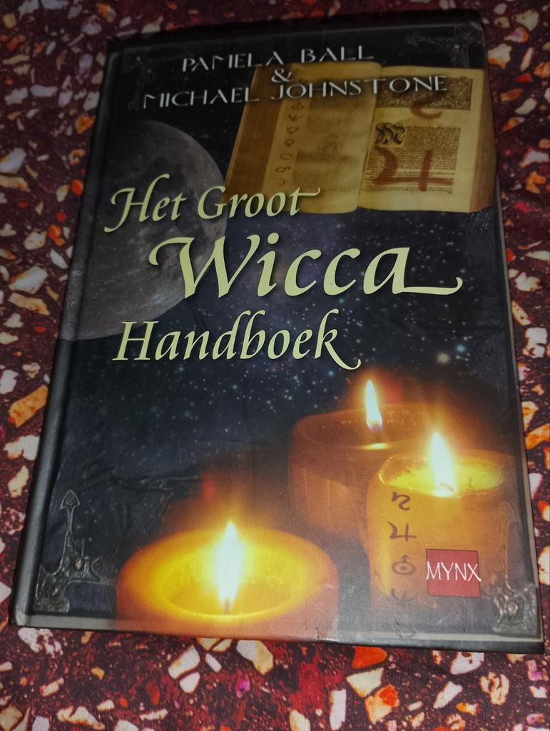 Het groot Wicca handboek Wicca boeken Heksen boeken, Ophalen of Verzenden