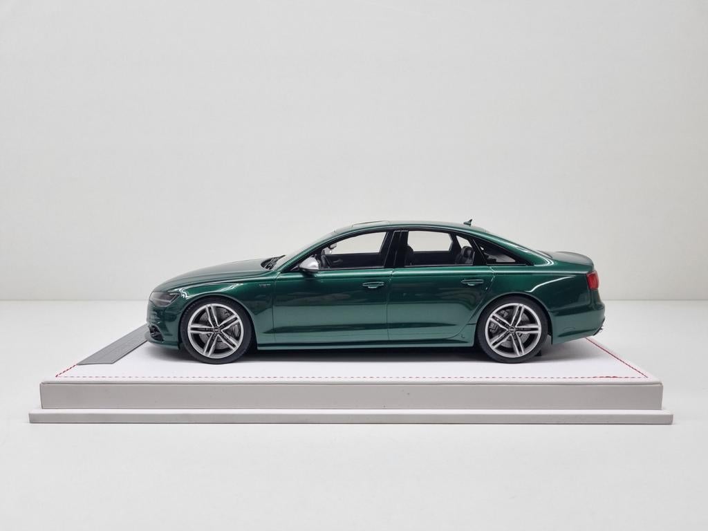 Ivy Merit
Audi S6 Sedan 1/39
1:18 Nieuw, Ophalen of Verzenden, Nieuw, Auto