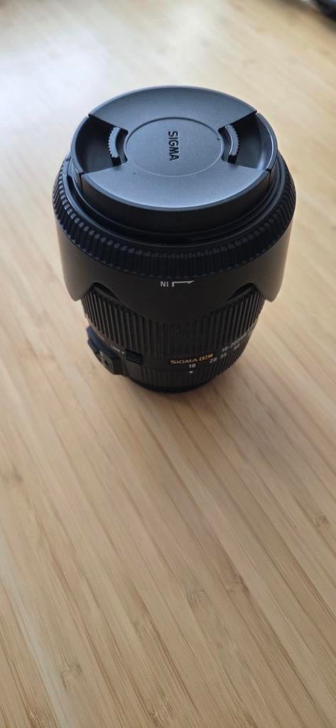 Sigma DC 18-200mm 1:3.5-6.3 II HSM lens, Ophalen of Verzenden, Zo goed als nieuw, Telelens, Zoom