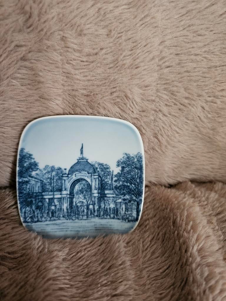 Bing & Grøndahl mini wandbord Tivoli Kopenhagen, Antiek en Kunst, Ophalen of Verzenden