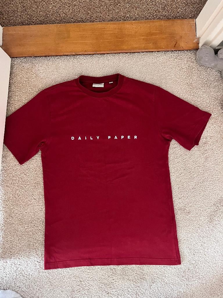 T'shirt Daily Paper maat S, Ophalen of Verzenden, Zo goed als nieuw, Daily Paper, Rood