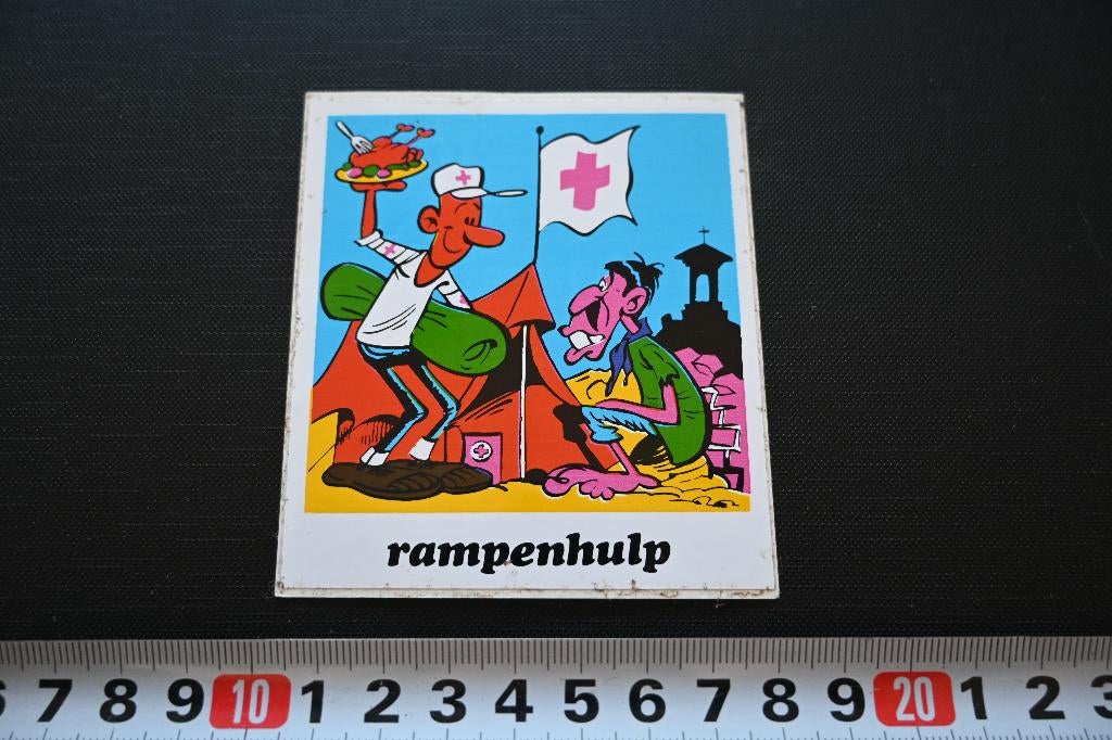 sticker strip rode kruis rampenhulp, Verzamelen, Ophalen, Zo goed als nieuw